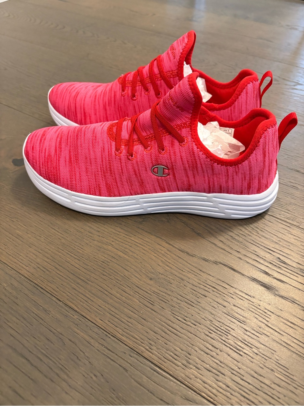 Champion ladies pink runners sz 9 brand new